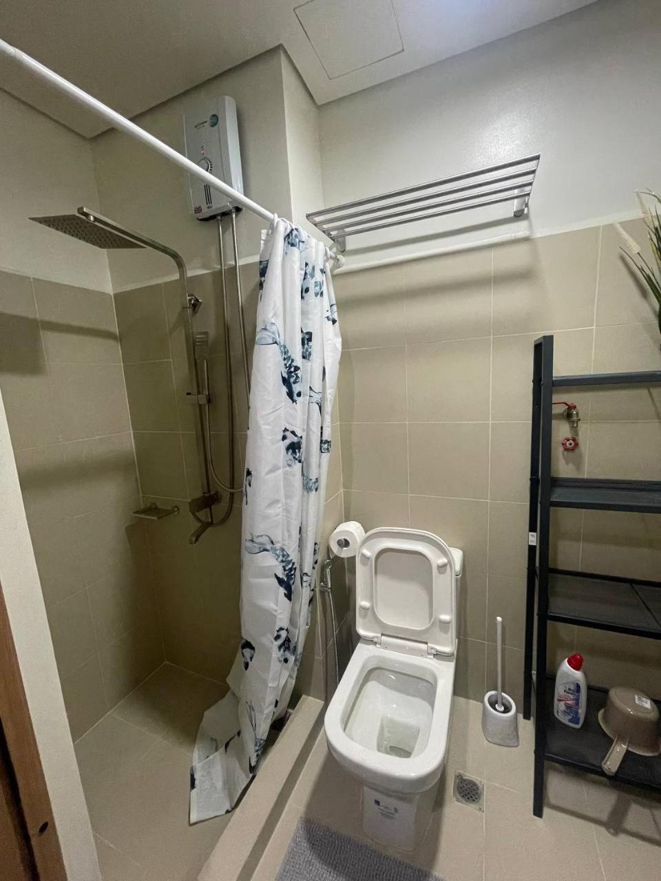Red Residences Chino Roces Makati Μακάτι Εξωτερικό φωτογραφία
